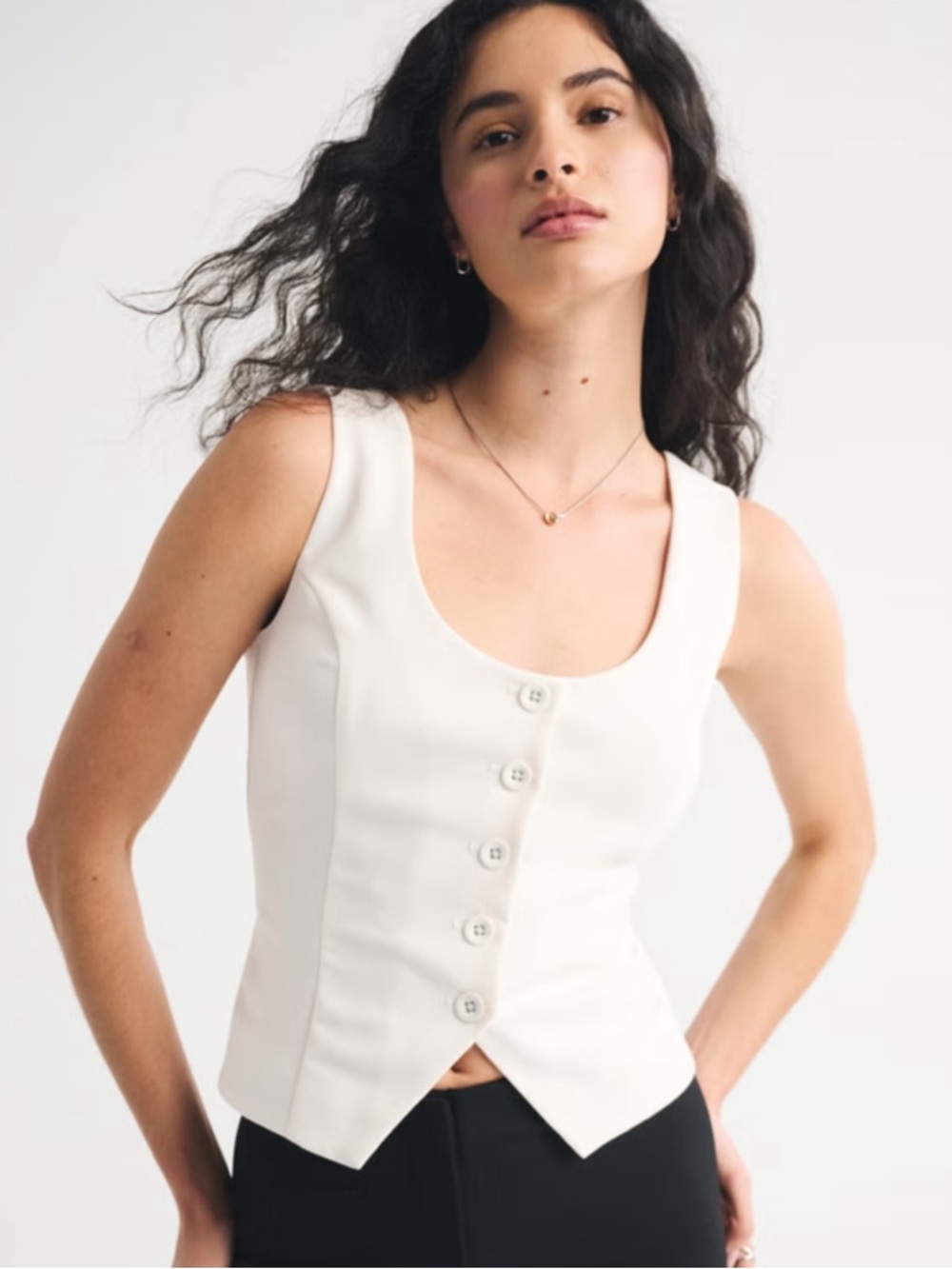 Tie-Back Scoopneck Vest - Cream